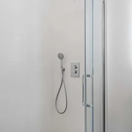 Tranquil 1br In Gasperich - Modern & Cozy